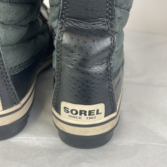 Sorel boots - Picture 5 of 10